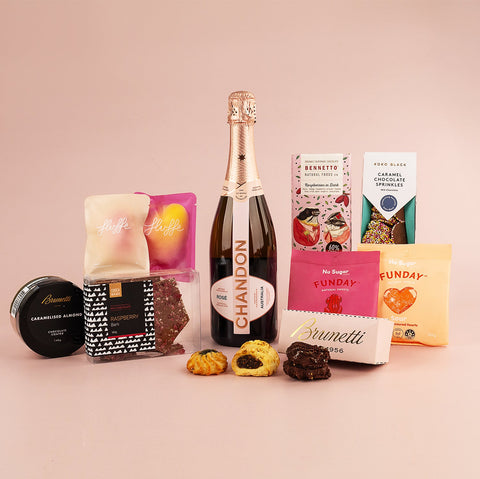 Pretty In Pink Hamper - GiftSec